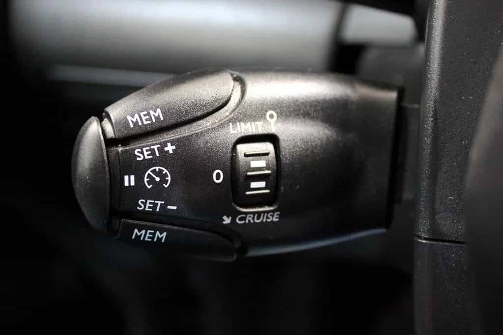 Citroën C3 Aircross PureTech 110 *HEAD-UP*NAVI*LED*PDC* 05/2020-photo-30