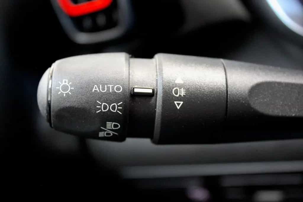 Citroën C3 Aircross PureTech 110 *HEAD-UP*NAVI*LED*PDC* 05/2020-photo-31