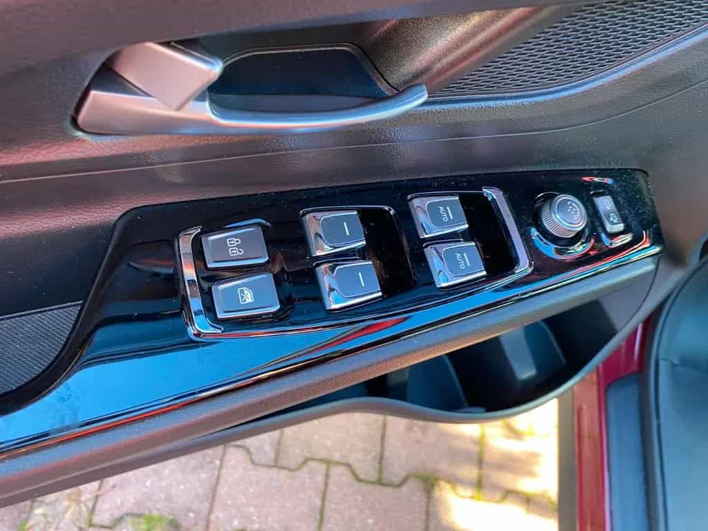 Ssangyong Korando 1.5P 6AT Quartz *SHZ*Navi*ACC* 09/2023-photo-9