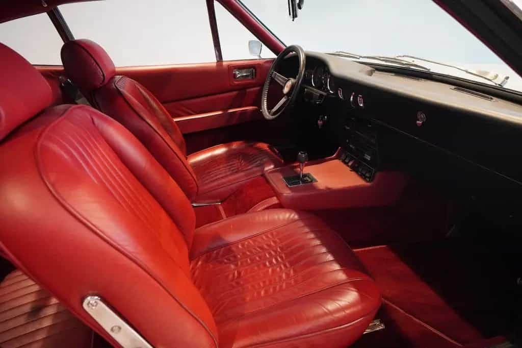 Aston Martin DBS V8 5.3 L Auto - Lefthand drive *Zustand 2* 01/1971-photo-12