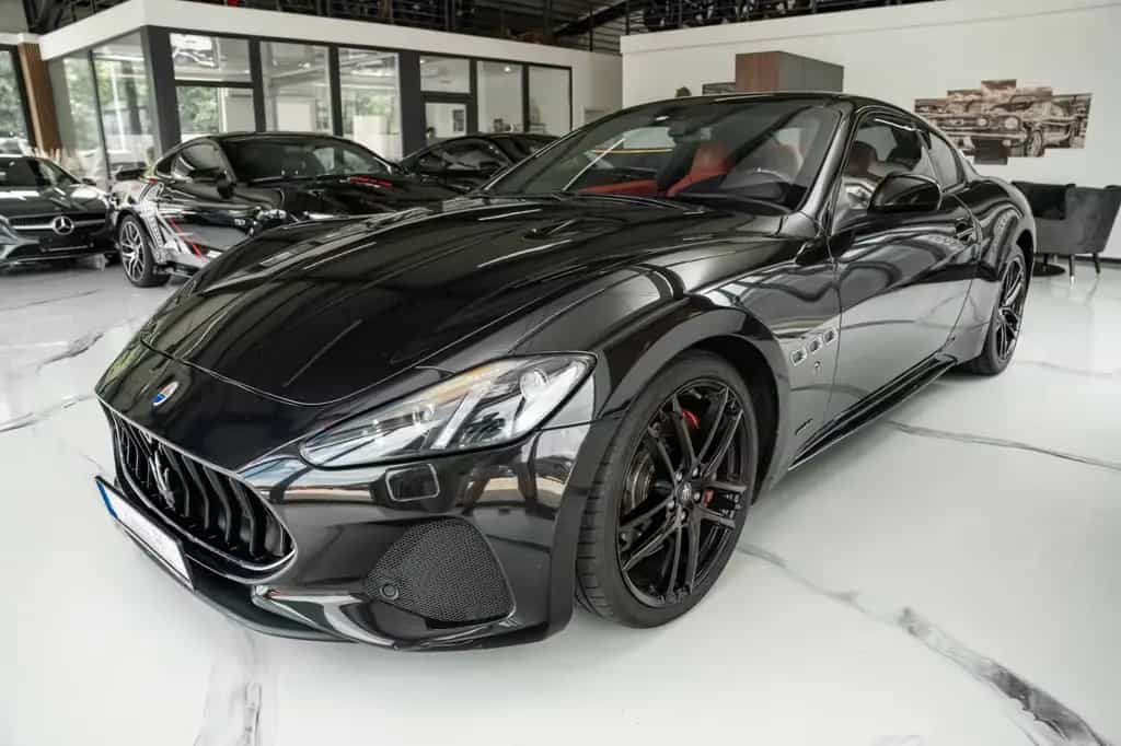 Maserati Granturismo 4.7 V8 Sport Automatik BOSE PDC NAVI 06/2018-photo-0