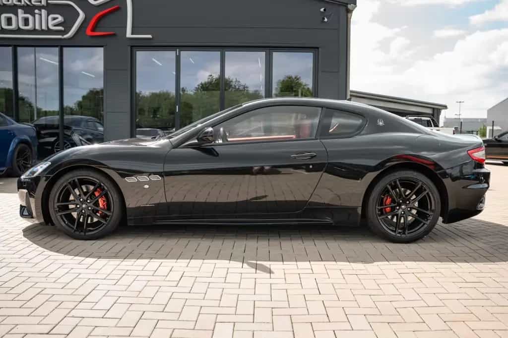 Maserati Granturismo 4.7 V8 Sport Automatik BOSE PDC NAVI 06/2018-photo-10