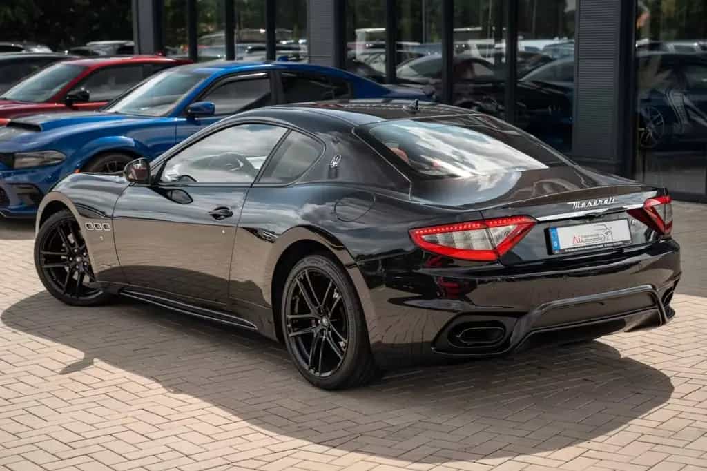 Maserati Granturismo 4.7 V8 Sport Automatik BOSE PDC NAVI 06/2018-photo-13