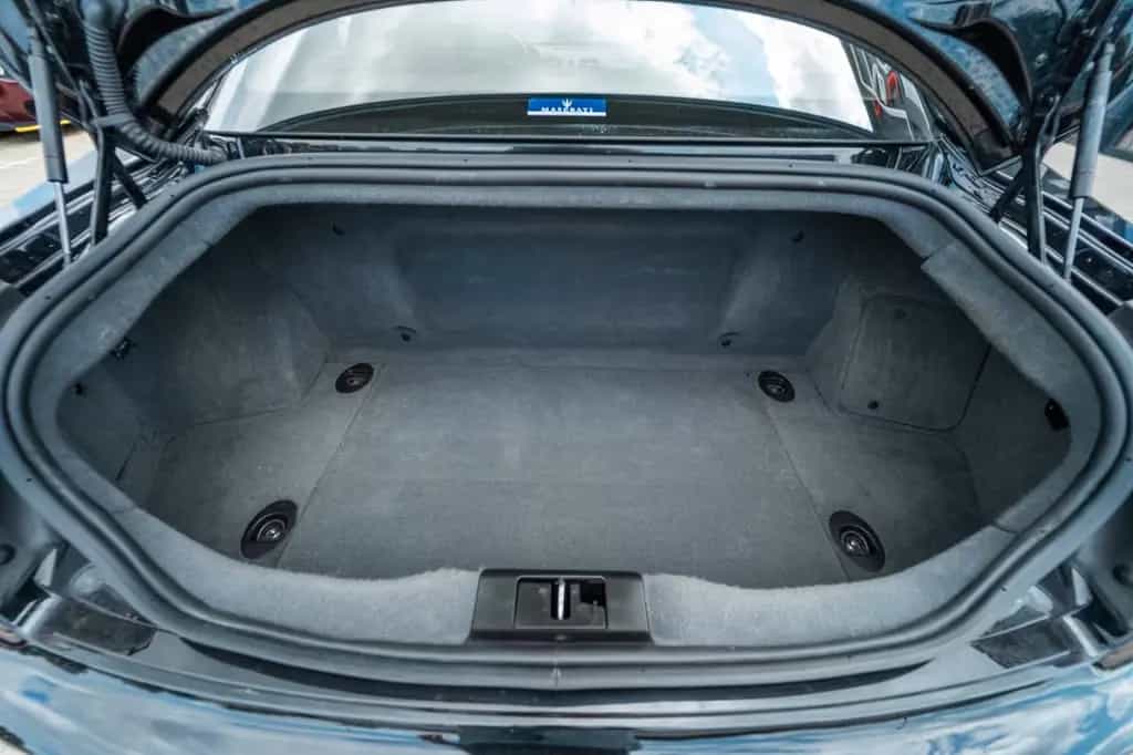 Maserati Granturismo 4.7 V8 Sport Automatik BOSE PDC NAVI 06/2018-photo-18