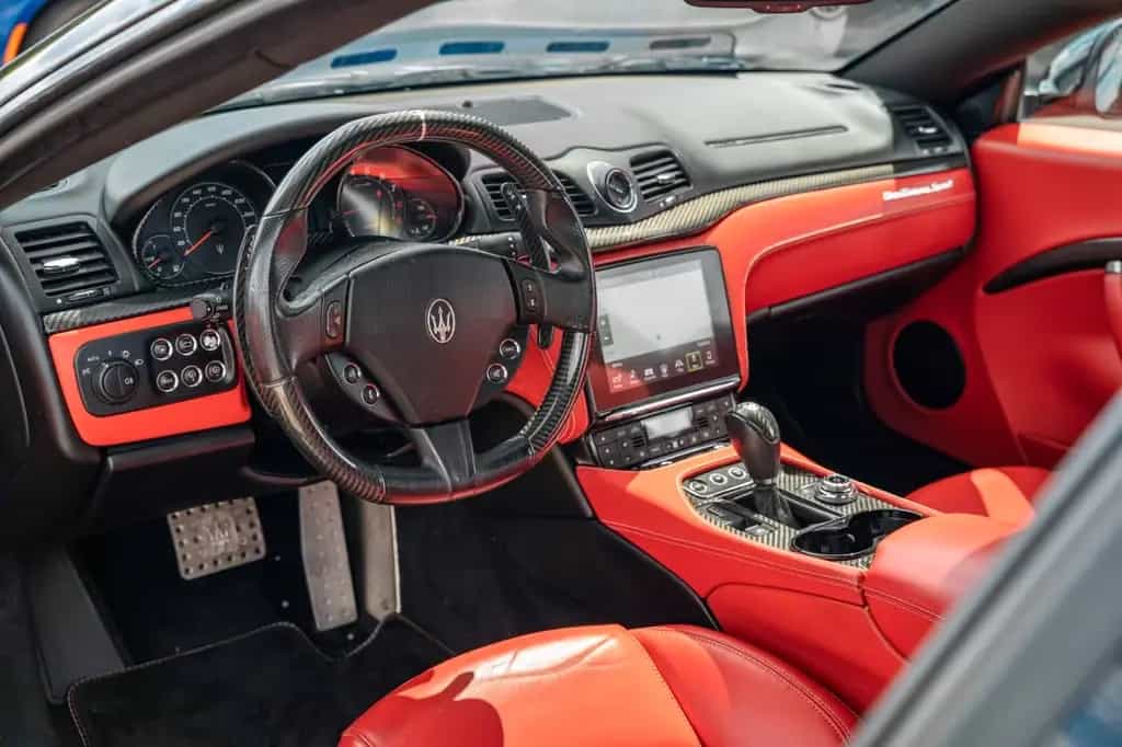 Maserati Granturismo 4.7 V8 Sport Automatik BOSE PDC NAVI 06/2018-photo-20