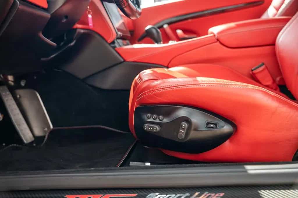 Maserati Granturismo 4.7 V8 Sport Automatik BOSE PDC NAVI 06/2018-photo-22