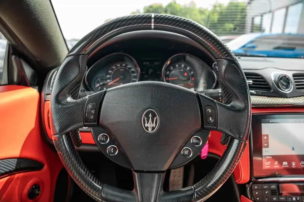 Maserati Granturismo 4.7 V8 Sport Automatik BOSE PDC NAVI 06/2018-photo-23