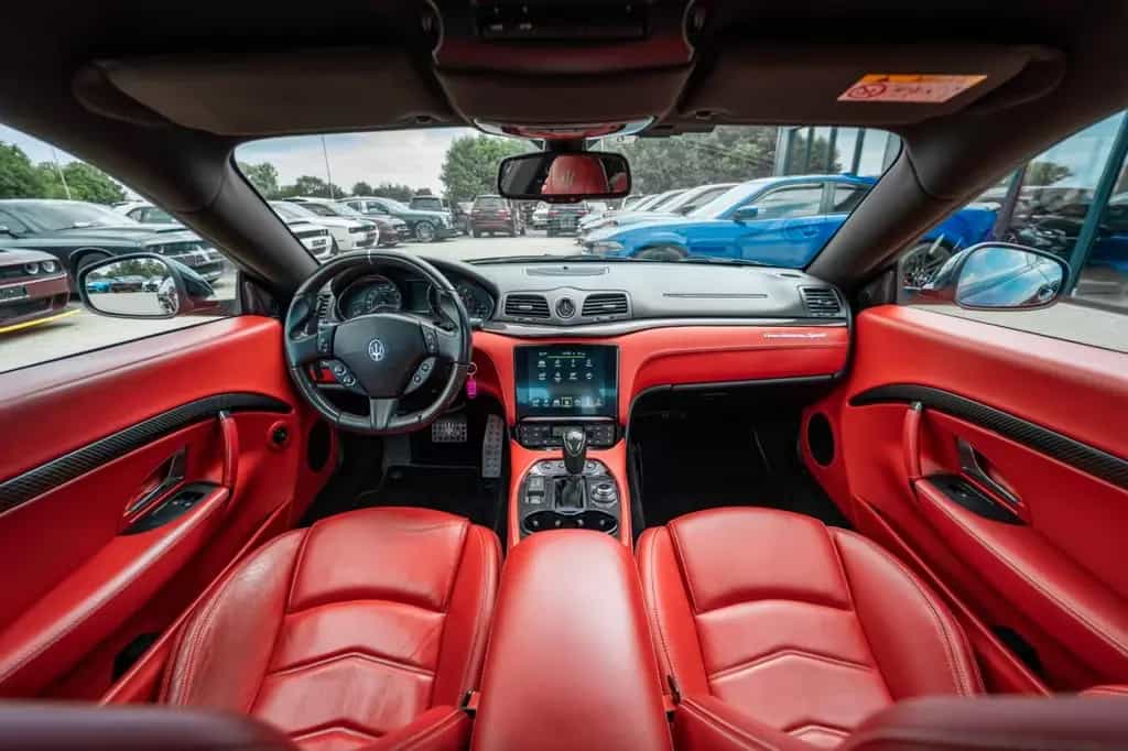 Maserati Granturismo 4.7 V8 Sport Automatik BOSE PDC NAVI 06/2018-photo-28