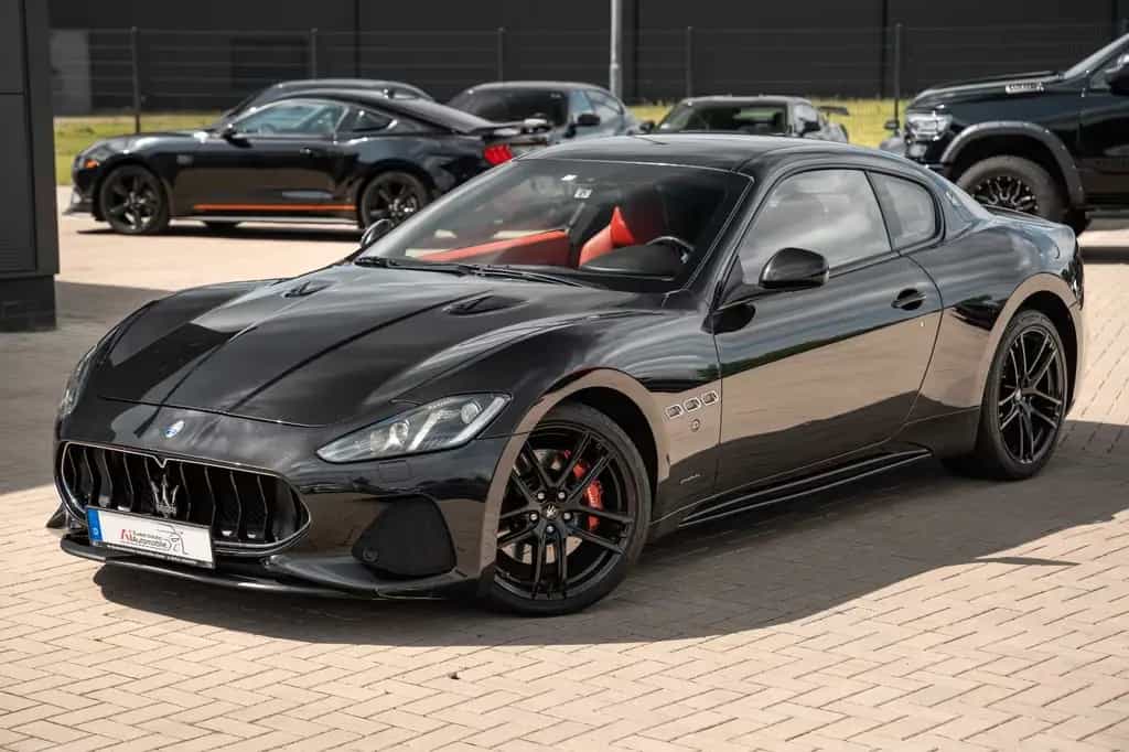 Maserati Granturismo 4.7 V8 Sport Automatik BOSE PDC NAVI 06/2018-photo-9