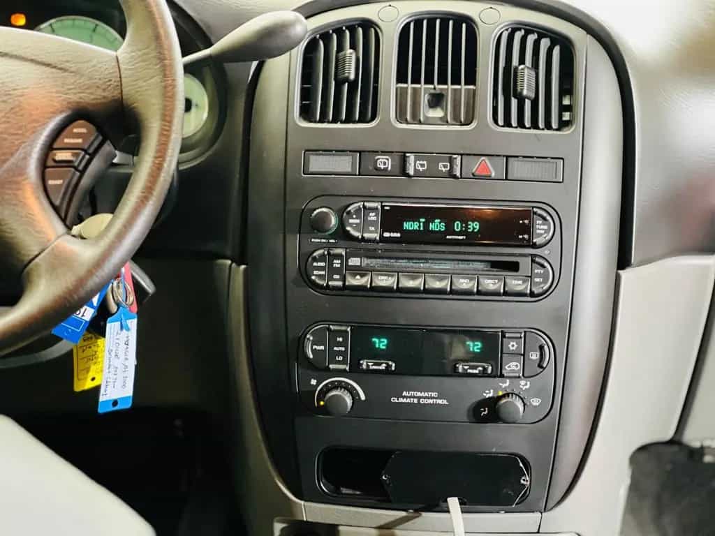 Chrysler Voyager Behindertengerecht-Aktivfahrer 01/2006-photo-12