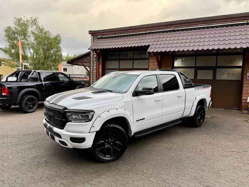 Dodge RAM 5,7L*4X4*AHK*OFF-ROAD*BÜGEL*LONG BED*GARANTIE* 10/2023-photo-1