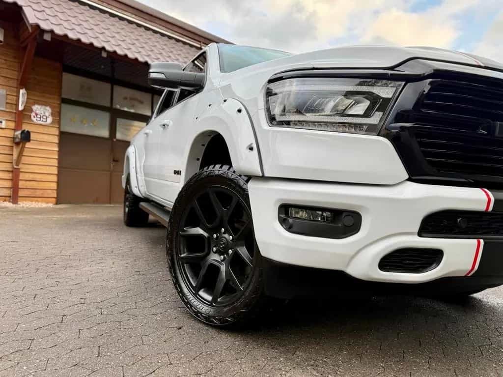 Dodge RAM 5,7L*4X4*AHK*OFF-ROAD*BÜGEL*LONG BED*GARANTIE* 10/2023-photo-15