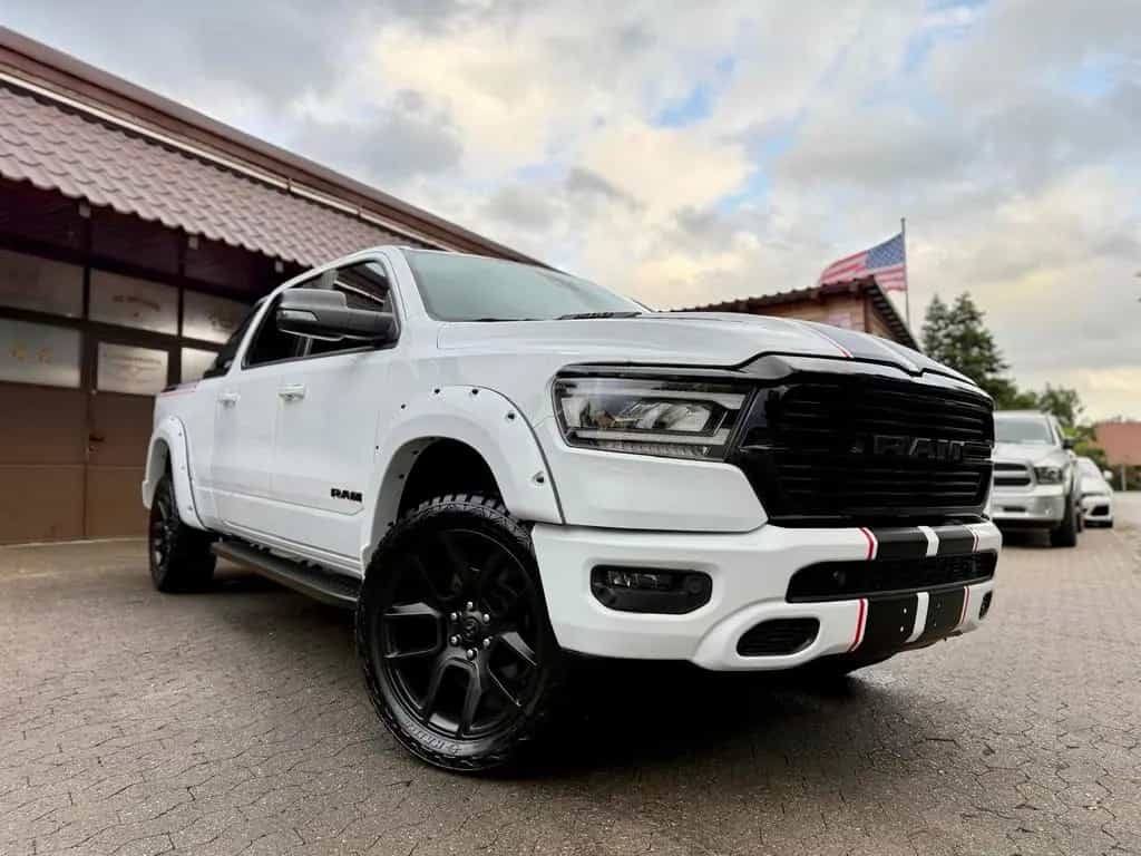 Dodge RAM 5,7L*4X4*AHK*OFF-ROAD*BÜGEL*LONG BED*GARANTIE* 10/2023-photo-18