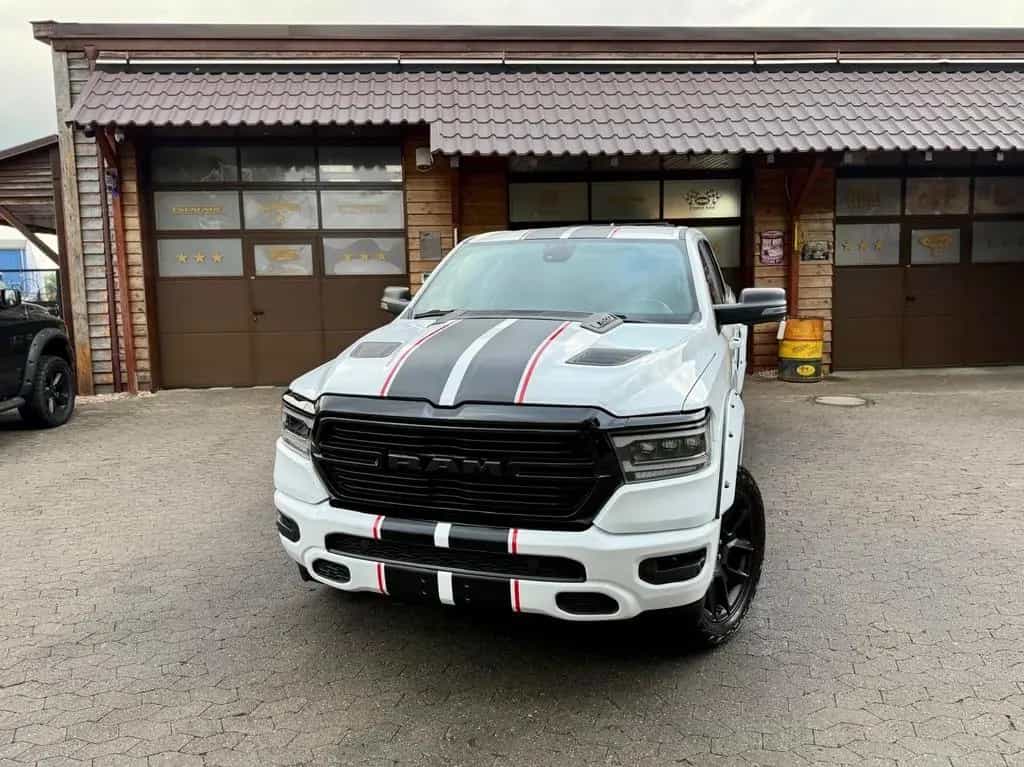 Dodge RAM 5,7L*4X4*AHK*OFF-ROAD*BÜGEL*LONG BED*GARANTIE* 10/2023-photo-2