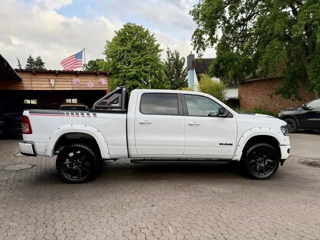 Dodge RAM 5,7L*4X4*AHK*OFF-ROAD*BÜGEL*LONG BED*GARANTIE* 10/2023-photo-20