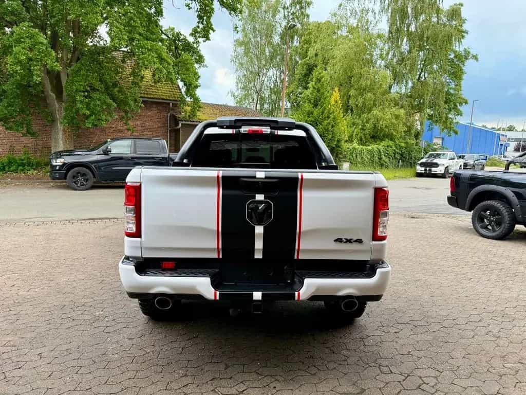 Dodge RAM 5,7L*4X4*AHK*OFF-ROAD*BÜGEL*LONG BED*GARANTIE* 10/2023-photo-26
