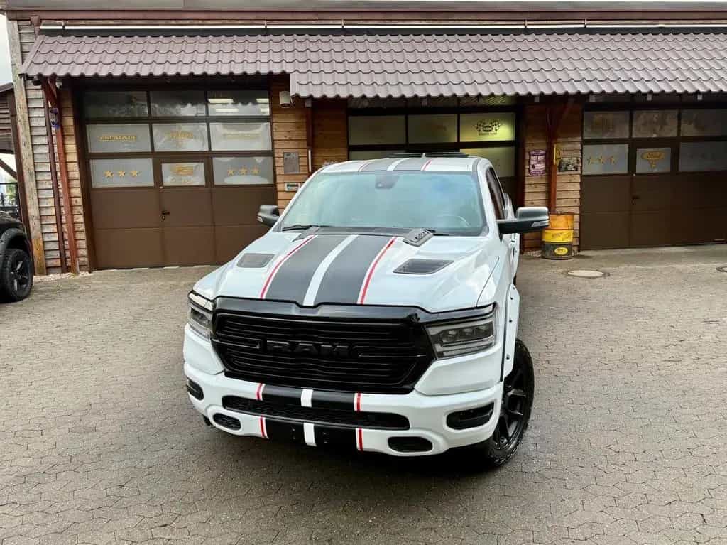 Dodge RAM 5,7L*4X4*AHK*OFF-ROAD*BÜGEL*LONG BED*GARANTIE* 10/2023-photo-3