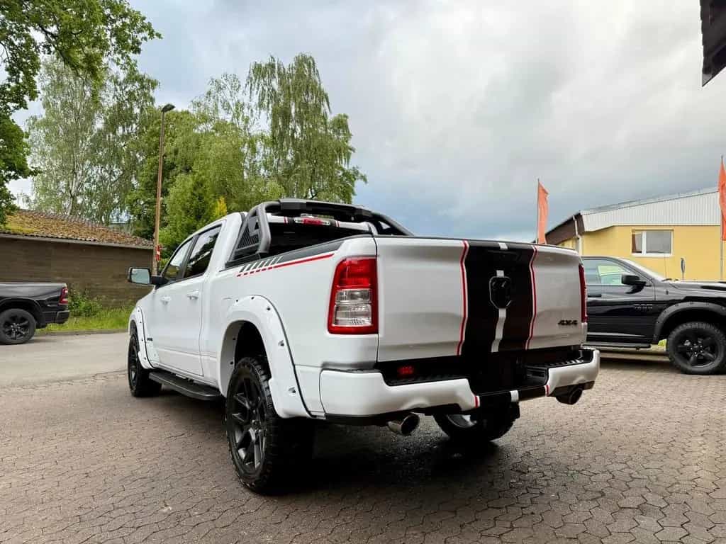 Dodge RAM 5,7L*4X4*AHK*OFF-ROAD*BÜGEL*LONG BED*GARANTIE* 10/2023-photo-30