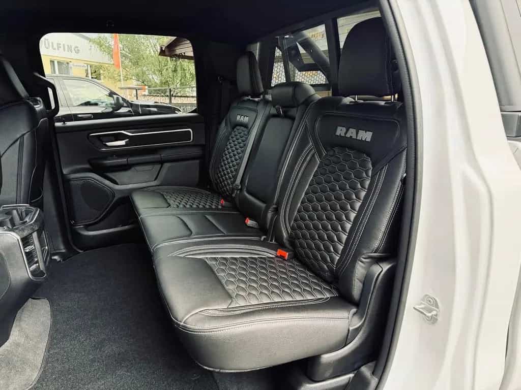 Dodge RAM 5,7L*4X4*AHK*OFF-ROAD*BÜGEL*LONG BED*GARANTIE* 10/2023-photo-39