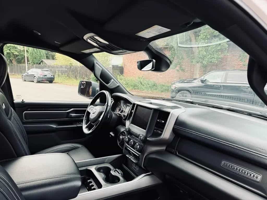 Dodge RAM 5,7L*4X4*AHK*OFF-ROAD*BÜGEL*LONG BED*GARANTIE* 10/2023-photo-46