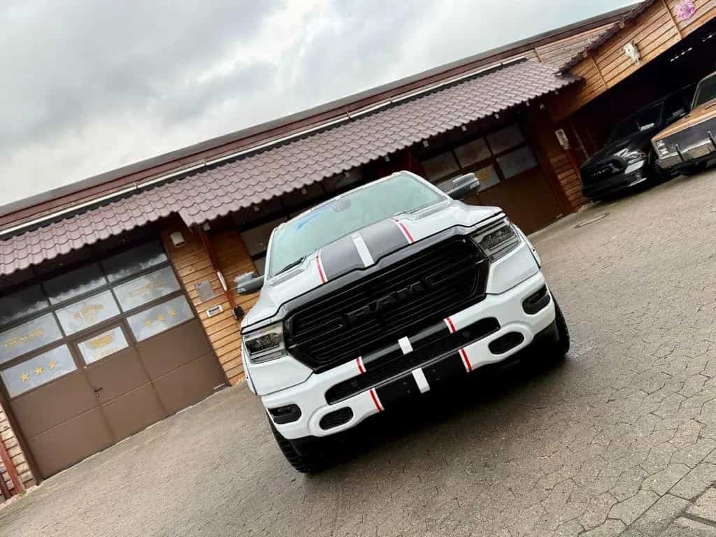 Dodge RAM 5,7L*4X4*AHK*OFF-ROAD*BÜGEL*LONG BED*GARANTIE* 10/2023-photo-8