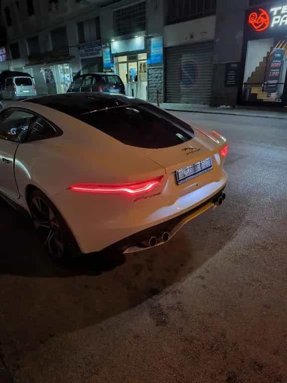 Jaguar F-Type 5.0 V8 450 CV aut Coupé First Edit 10/2020-photo-2