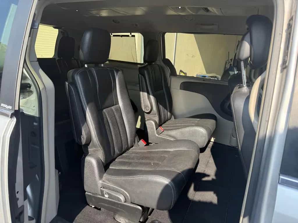 Lancia Voyager 2.8 JTDM Gold+Leder+Navi+AHK+7 Sitz+ 12/2011-photo-10