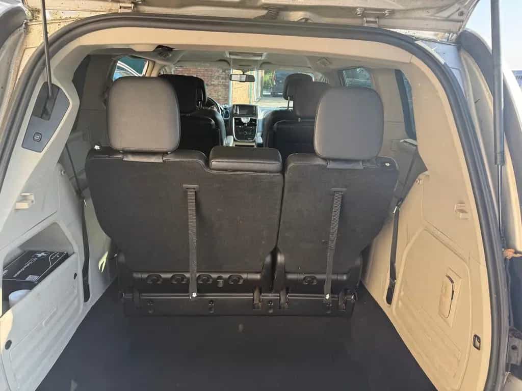Lancia Voyager 2.8 JTDM Gold+Leder+Navi+AHK+7 Sitz+ 12/2011-photo-9