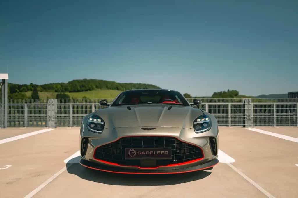 Aston Martin V8 Vantage Ceramic, Carbon, Q 01/2025-photo-2