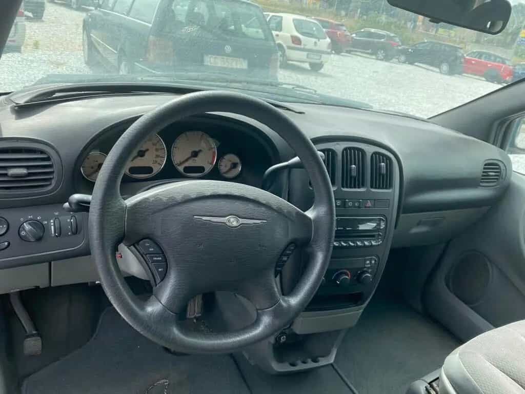 Chrysler Voyager 2.8 CRD cat LX Leather Auto 06/2004-photo-5
