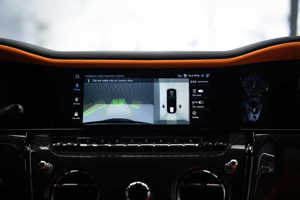 Rolls-Royce Cullinan BLACK BADGE 2026 MANSORY BLACK/ORANGE 02/2026-photo-18