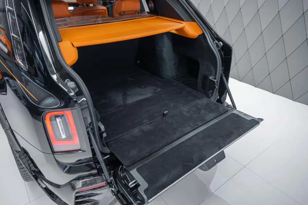 Rolls-Royce Cullinan BLACK BADGE 2026 MANSORY BLACK/ORANGE 02/2026-photo-30