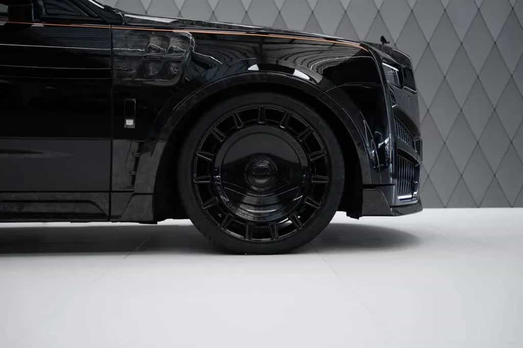 Rolls-Royce Cullinan BLACK BADGE 2026 MANSORY BLACK/ORANGE 02/2026-photo-5
