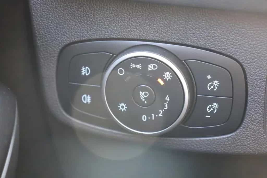 Ford Focus Turnier 1,5 Turbo Active *LED *Tech-Paket 10/2021-photo-17