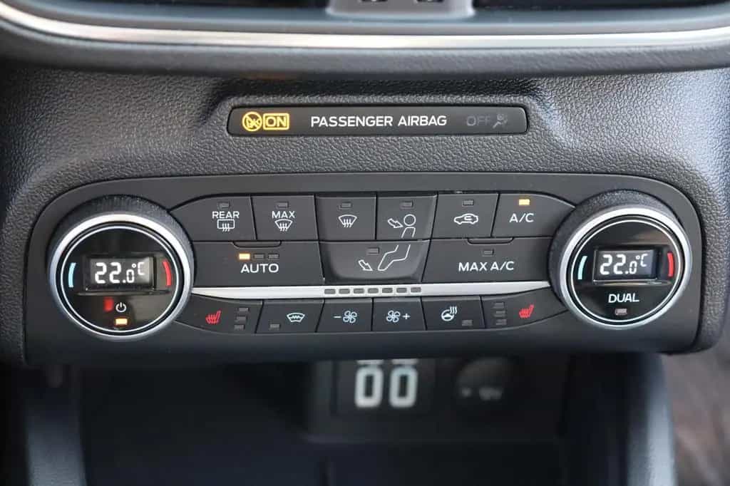 Ford Focus Turnier 1,5 Turbo Active *LED *Tech-Paket 10/2021-photo-22