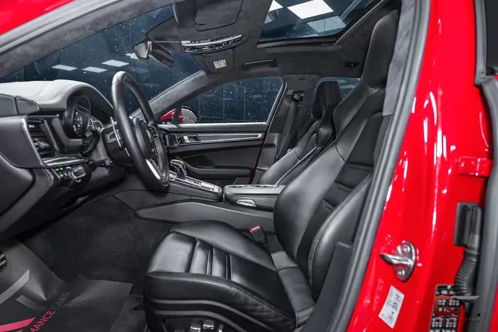 Porsche Panamera GTS ST SportDesign Pano 21" Inno 18-way 05/2019-photo-11