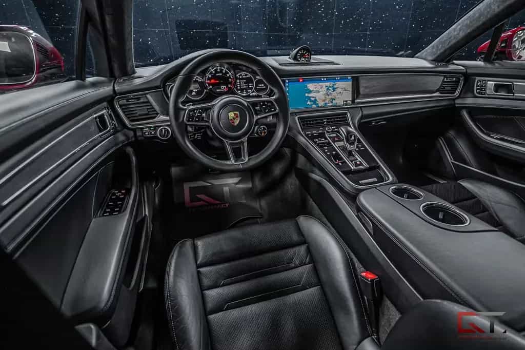 Porsche Panamera GTS ST SportDesign Pano 21" Inno 18-way 05/2019-photo-7