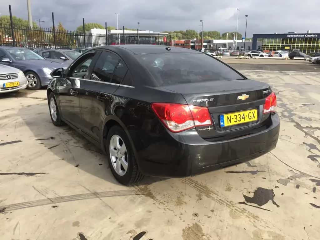 Chevrolet Cruze 1.6 01/2012-photo-4