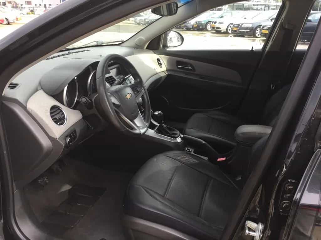 Chevrolet Cruze 1.6 01/2012-photo-5