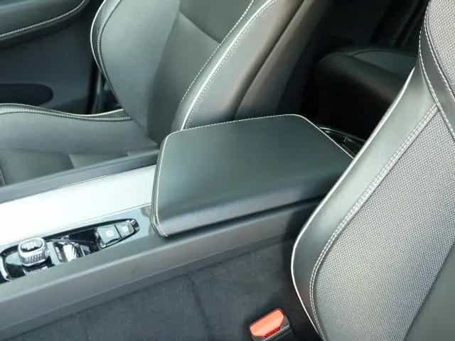 Volvo XC60 R Design B4 Aut.EU6d*PANO*360°*H+K*HUD* 06/2021-photo-10