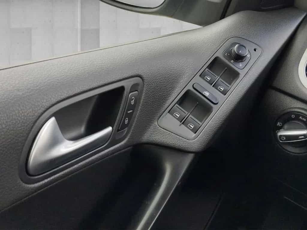 Volkswagen Tiguan 2.0 TSI Comfortline 4Motion DSG AUT*Kam. 07/2017-photo-11