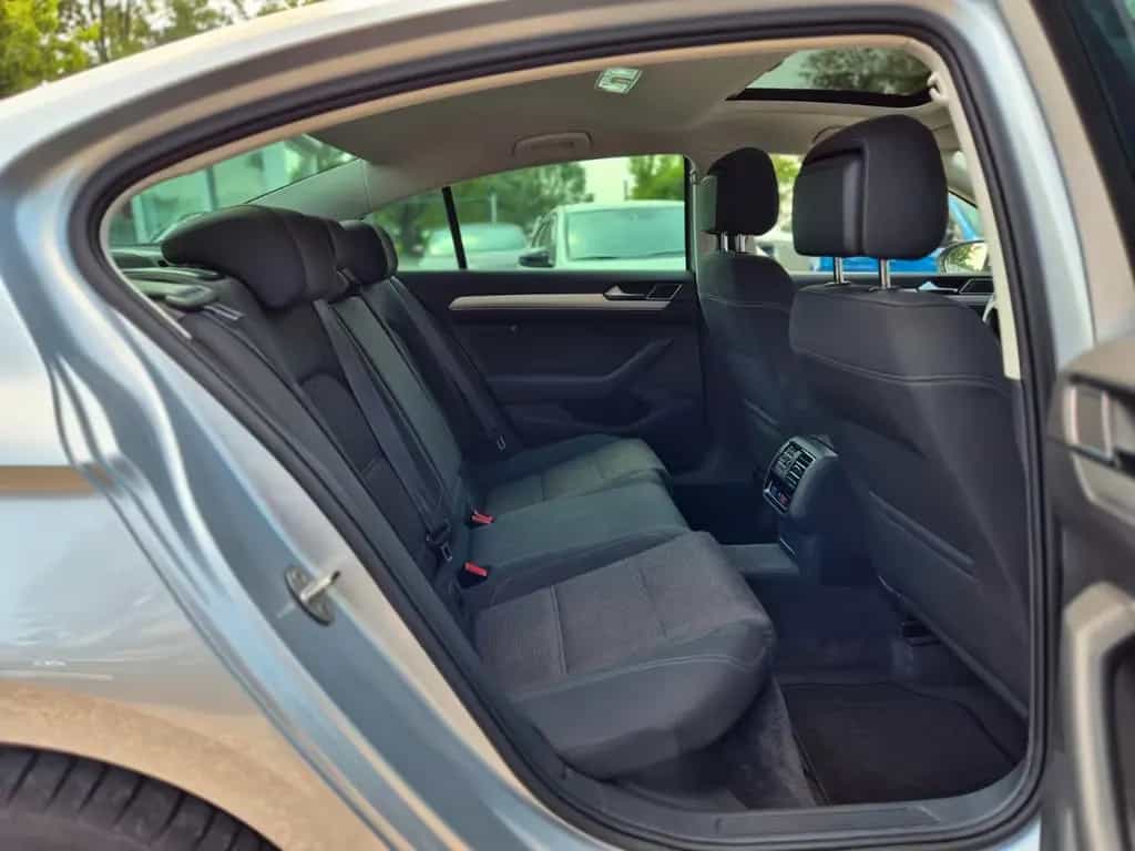 Volkswagen Passat Comfortline BMT *Pano *Navi *PDC *DAB 02/2015-photo-13