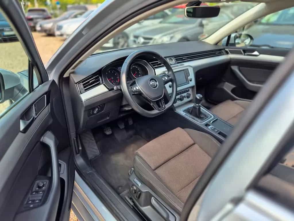 Volkswagen Passat Comfortline BMT *Pano *Navi *PDC *DAB 02/2015-photo-8