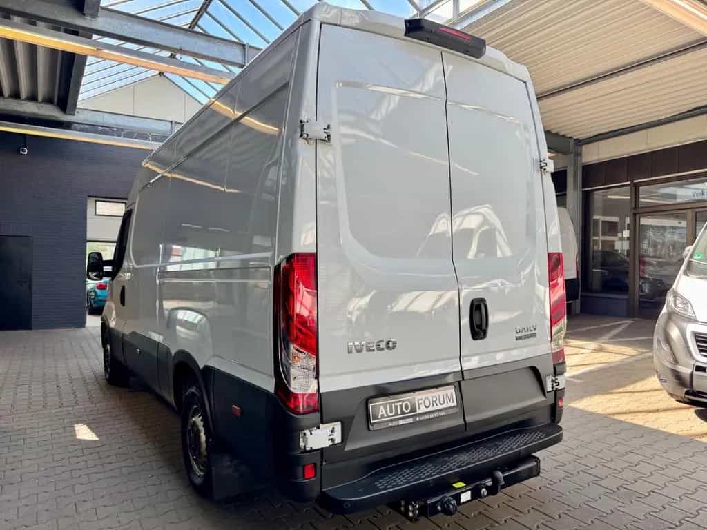 Iveco Other Daily 3.0 D 3520L L3H2 AUTOMATIK CAM 3,5tAHK LED 02/2022-photo-5