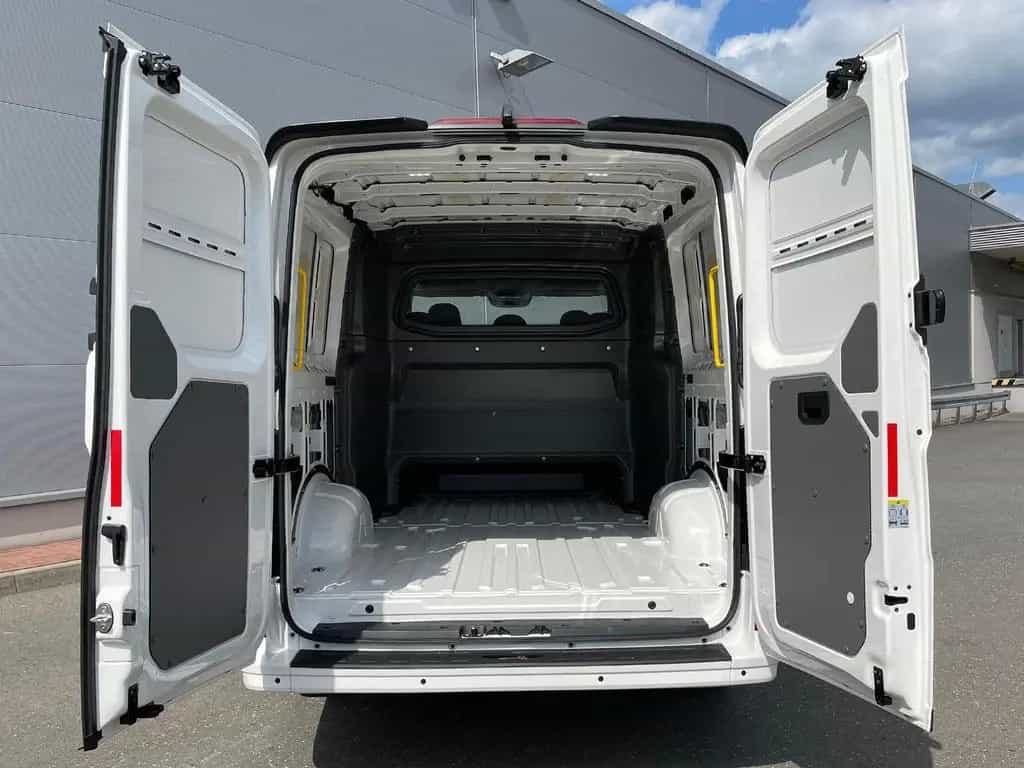 MAN TGE 3.200 L3H2 MIXTO 4x4 Individual S ACC STHZ 01/2026-photo-39