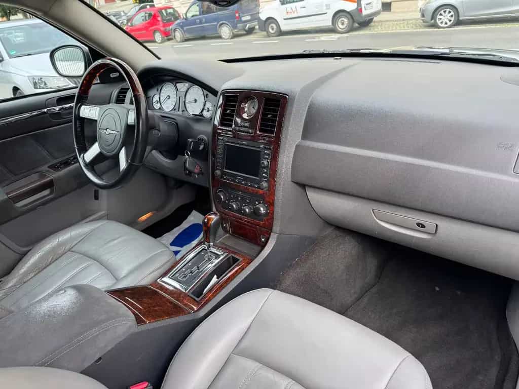 Chrysler 300C Touring 5.7 V8 HEMI LPG 2-Hand Leder SR+WR 08/2006-photo-8