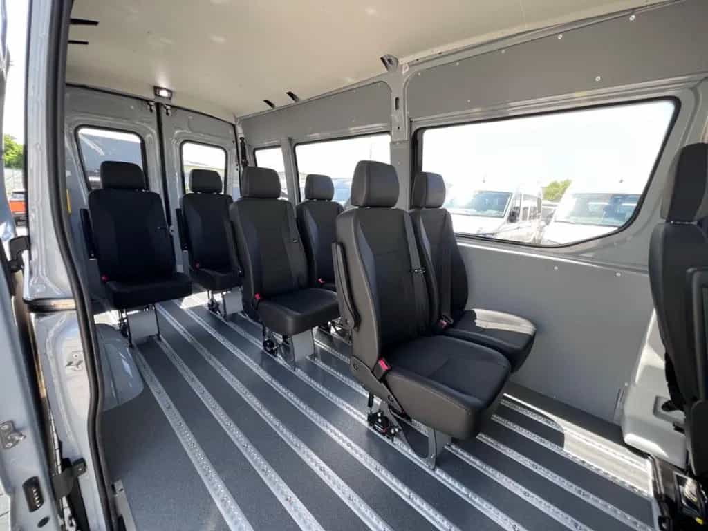 Iveco Other Daily 35S18HA 3.0L *MOBILITY*BUS*9-SITZER*AUTOM* null-photo-18