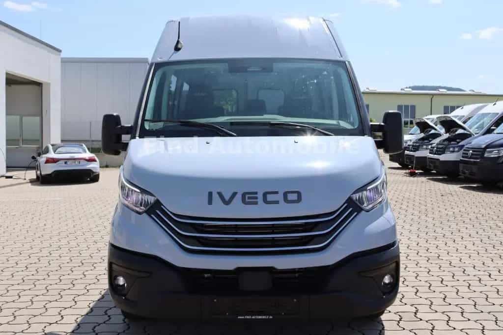 Iveco Other Daily 35S18HA 3.0L *MOBILITY*BUS*9-SITZER*AUTOM* null-photo-2