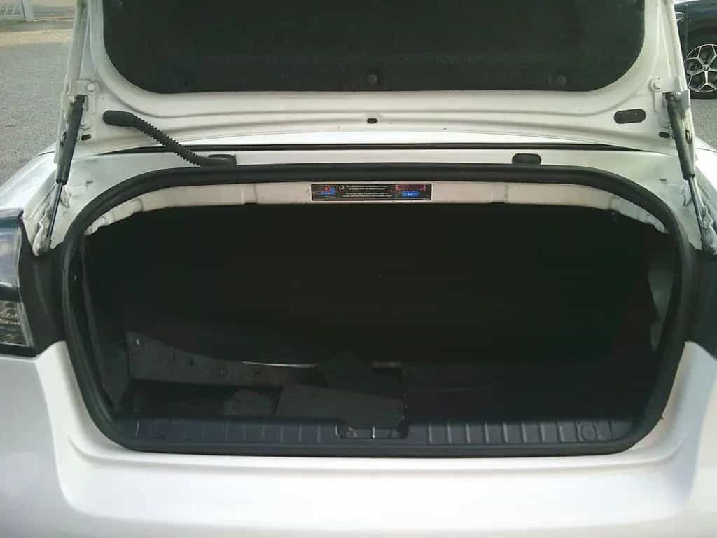Saab 9-3 Cabriolet 1.9 TiD 16V DPF Linear 01/2010-photo-10