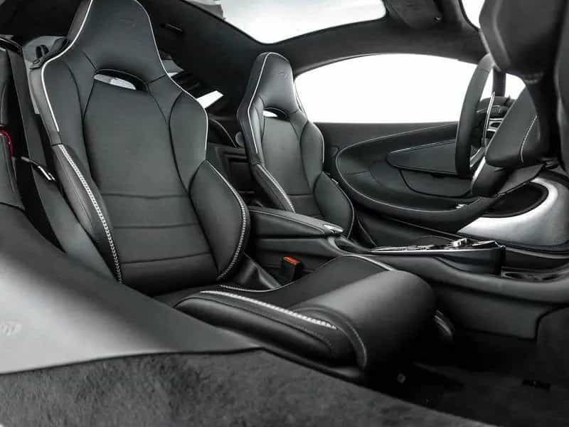 McLaren GT GT - McLaren Milano 06/2025-photo-11